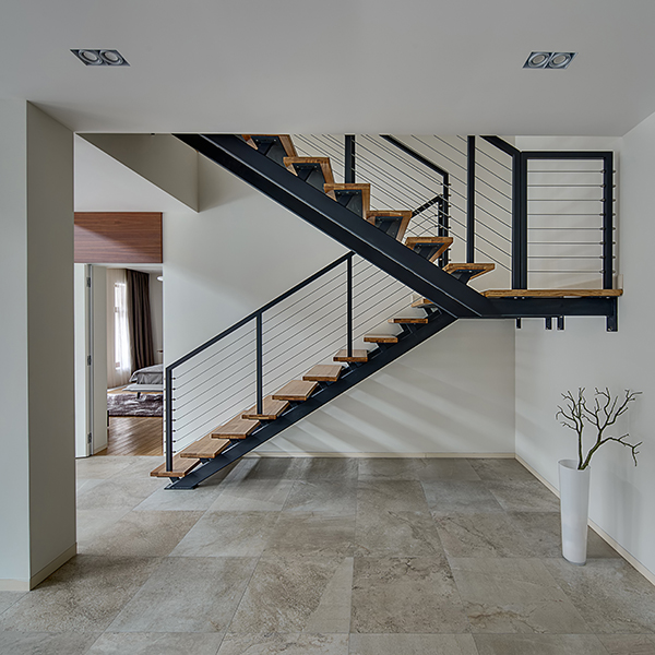 Custom cable railing staircase